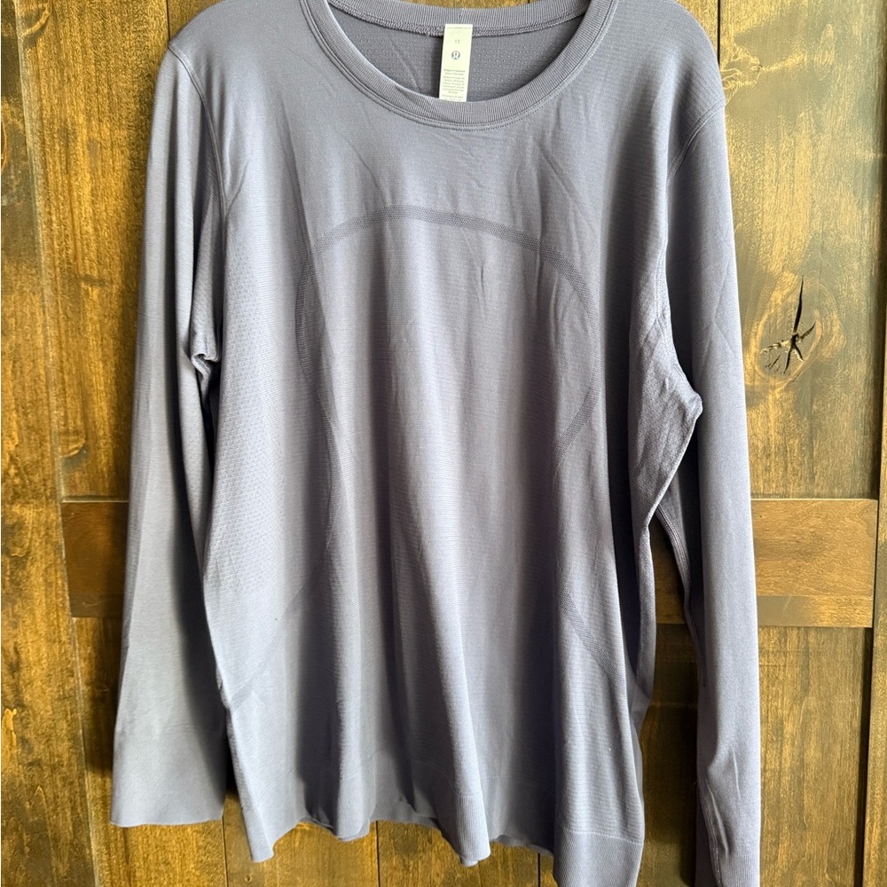 lululemon athletica swiftly relaxed  Long Sleeve shirt - hip length
